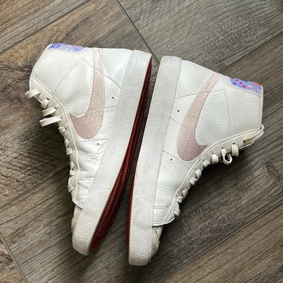 Nike Blazer Mid ‘77 SE Big Kids Shoes - Picture 3 of 8